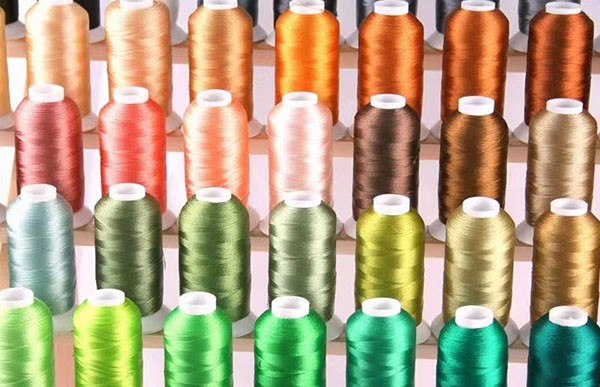 Valorization of recycled PET for yarn manufacturing and knit